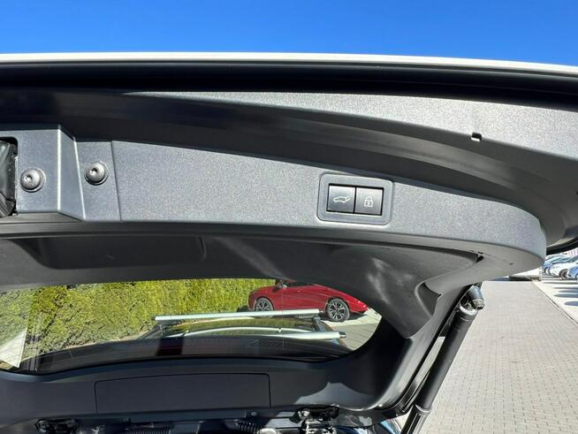 Toyota Corolla 1.8 Hybrid GR Sport Full Biała Perła Baranowo - zdjęcie 4