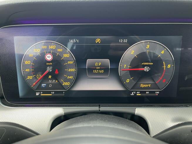 Mercedes E 220 Automat Kamery360 Podgrzewanie Skóra Virtual cockpit Gliwice - zdjęcie 8