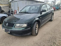 Volkswagen Passat 1.8 turbo sedan niedrogo Fasty - zdjęcie 3