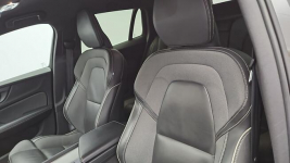 Volvo V60 B4 D Plus Dark aut ! Z Polskiego Salonu ! Faktura VAT ! Warszawa - zdjęcie 11