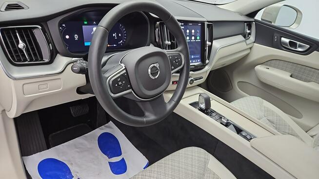 Volvo XC 60 2.0 Core 2WD ! Z Polskiego Salonu ! Faktura VAT ! Warszawa - zdjęcie 9