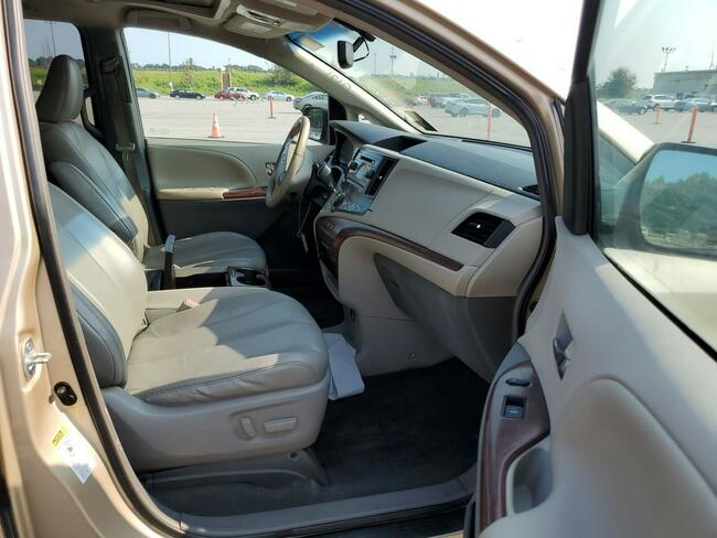 Toyota Sienna XLE 3.5 295 km Katowice - zdjęcie 8