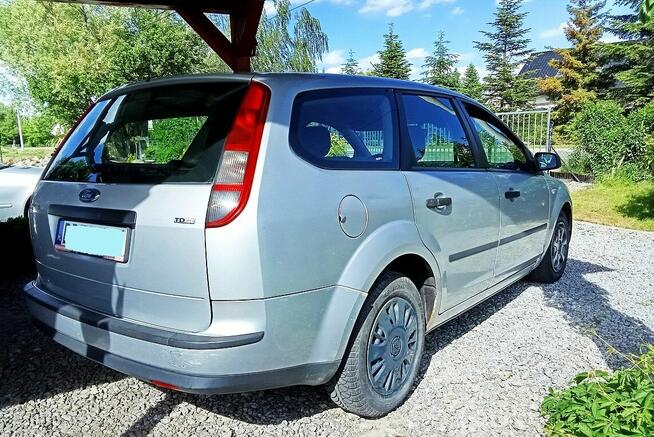 Ford Focus Kombi  2005r Pieszyce - zdjęcie 5