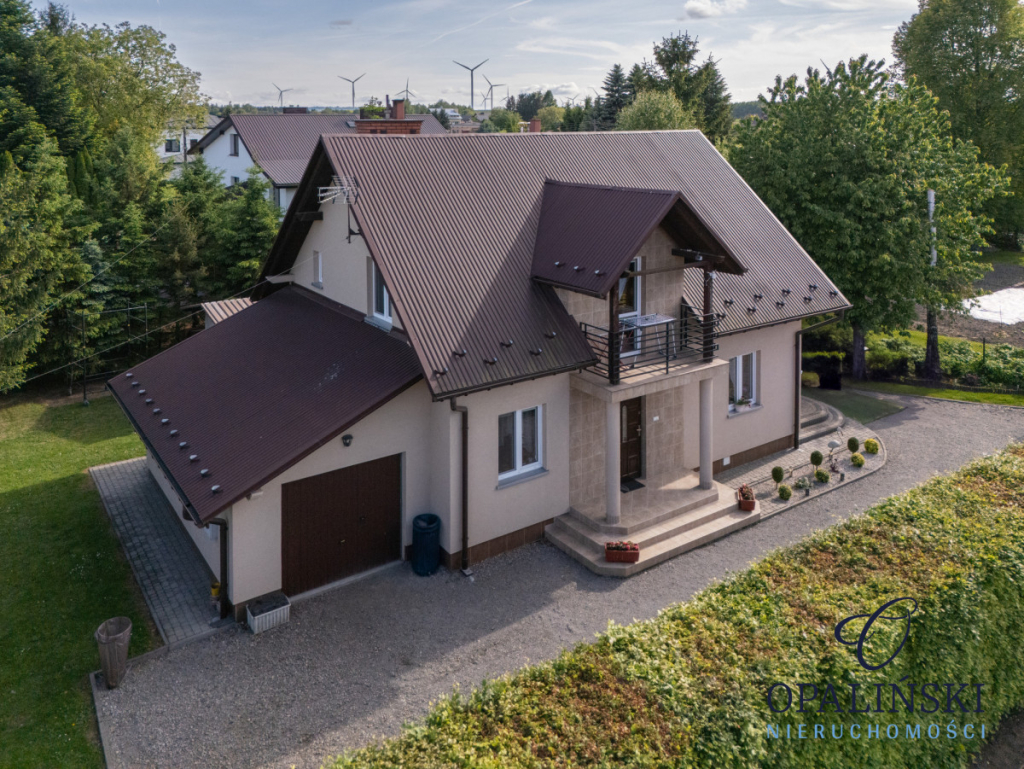 Dom z ogrodem i garażem umeblowany i wyposażony Kosina - zdjęcie 2