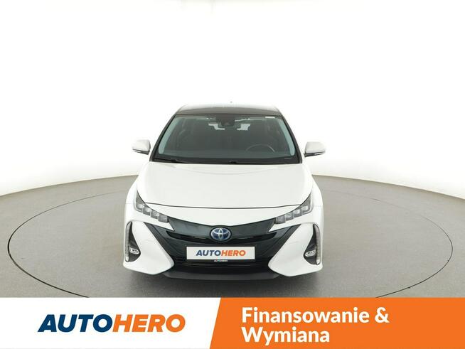 Toyota Prius PHEV full LED navi klima auto kamera cofania Warszawa - zdjęcie 11