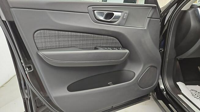 Volvo XC 60 B5 B AWD Core aut ! Z Polskiego Salonu ! Faktura Vat ! Warszawa - zdjęcie 10