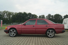 W124 200D Zadbany stan BDB Goczałkowice-Zdrój - zdjęcie 2