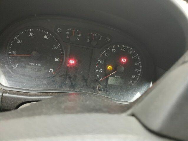 1/2 udziału VOLKSWAGEN POLO 2007 r. od syndyka Warszawa - zdjęcie 4