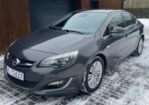 Opel Astra J - Mega Wyposażenie - BEZWYPADKOWA - KOLOR Legionowo - zdjęcie 2