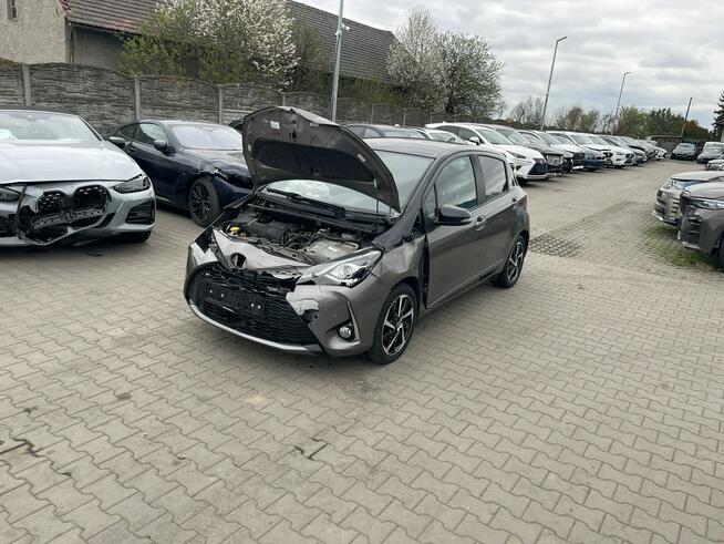 Toyota Yaris Selection Automat Hybryda Klimatronik Kamera Gliwice - zdjęcie 5