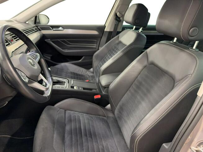 Volkswagen Passat 2.0 TSI Elegance DSG Sedan Warszawa - zdjęcie 11