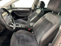 Volkswagen Passat 2.0 TSI Elegance DSG Sedan Warszawa - zdjęcie 11