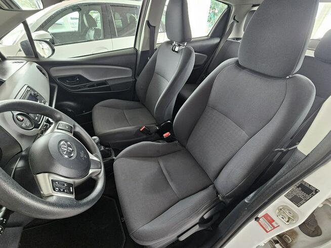 Toyota Yaris Ostrzeganie przed kolizji, kontrola pasa ruchu,nowe opony Olsztyn - zdjęcie 12