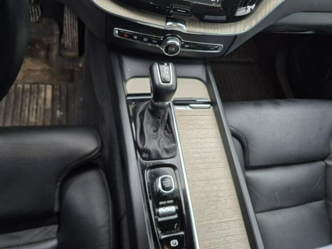 Volvo XC 60 Komorniki - zdjęcie 11