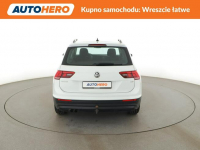 Volkswagen Tiguan climatronic PDC tempomat Warszawa - zdjęcie 6