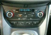 Ford Kuga Ostrów Wielkopolski - zdjęcie 9