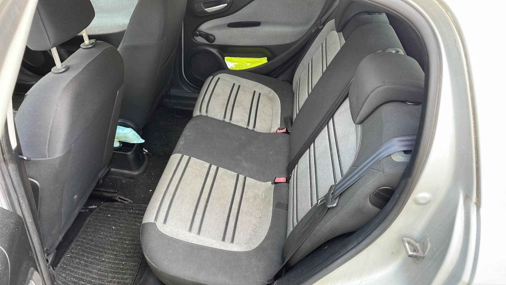 Fiat Punto Evo 2011 rok Ochota - zdjęcie 7