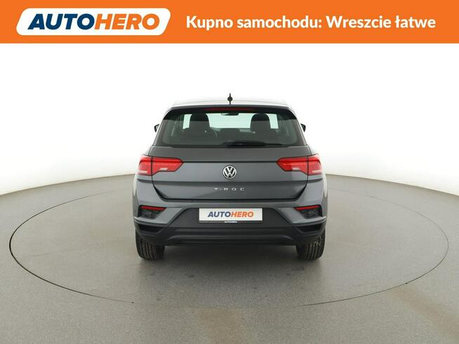 Volkswagen T-Roc automat navi PDC climatronic ACC grzane fotele Warszawa - zdjęcie 6