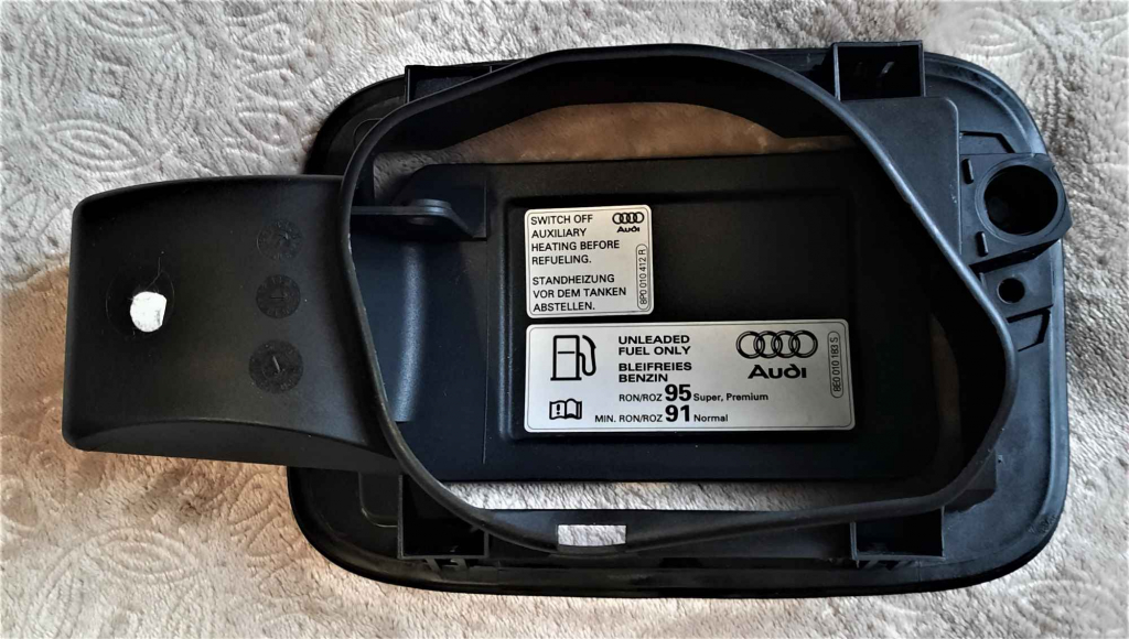 Sprzedam wkład wlewu paliwa do Audi A4 B8 Jaworzno - zdjęcie 1