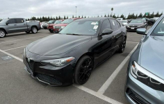 Alfa Romeo Giulia Q4 Sport 2.0 285KM 2018r. oferta w transporcie Kampinos - zdjęcie 2