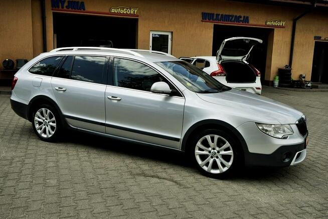 Škoda Superb 1,6TDI Klima, alu R17, NAVI, Xenony, 2013r. Płock - zdjęcie 12