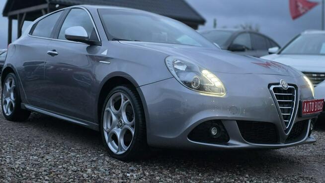 Alfa Romeo Giulietta ledy climatronic super stan Lębork - zdjęcie 2