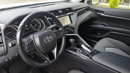 Toyota Camry 2.5 Hybrid Comfort CVT Swarzędz - zdjęcie 9
