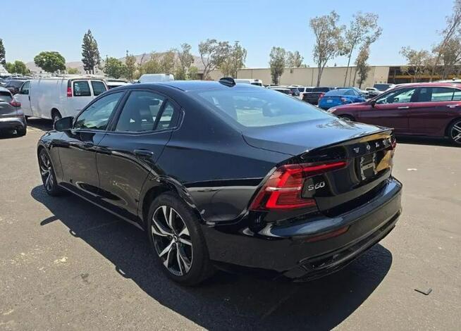 Volvo S60 Bogata wersja wyposażenia / AWD / B5 / niski przebieg Białystok - zdjęcie 5
