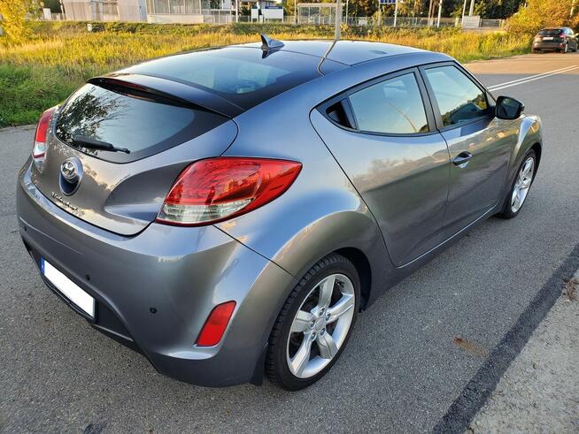 Hyundai Veloster 1.6 z Polskiego Salonu Rzeszów - zdjęcie 3