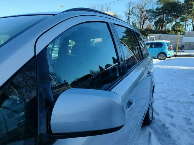 Opel Zafira Bogata wersja* Zarejestrowany* Zadbany Bydgoszcz - zdjęcie 8