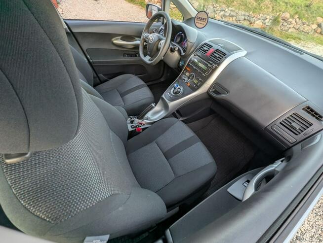 Auris 1,8 VVT-i Hybrid Kamienna Góra - zdjęcie 3