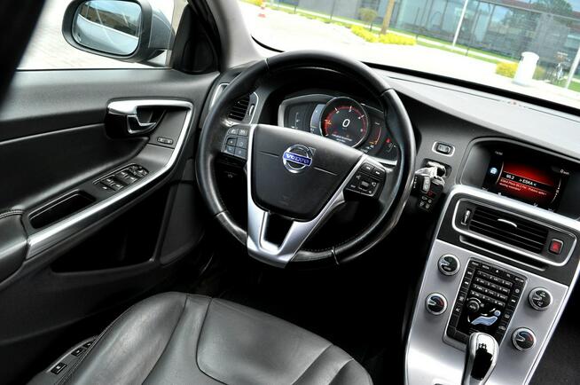 Volvo V60 LiFT 2,0 Disel Ledy Skóra City Navi Full Opcja Płock - zdjęcie 7