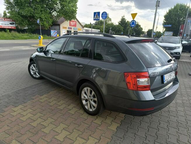 Škoda Octavia 1.6 TDi 116KM Klimatronic Navi Łuków - zdjęcie 7