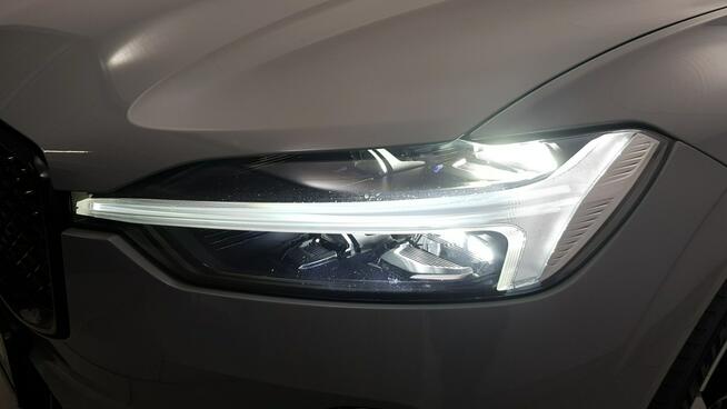 Volvo XC 60 B4 B AWD Plus Dark! Z Polskiego Salonu! Faktura VAT! Warszawa - zdjęcie 10