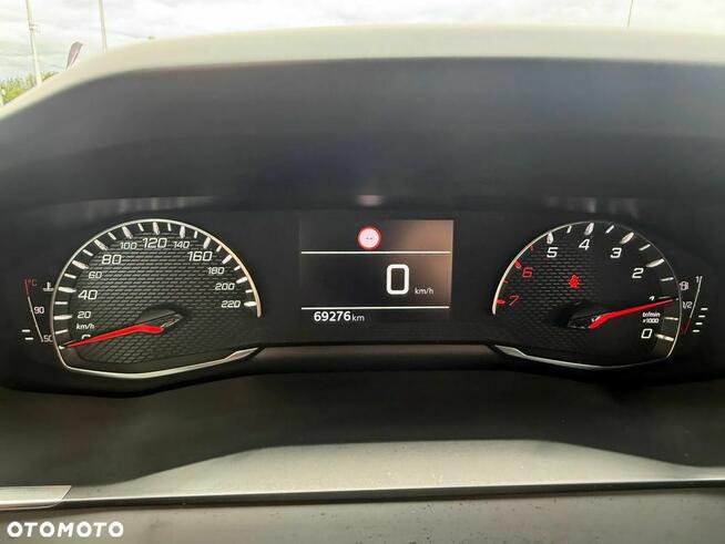 Peugeot 208 PureTech 100 Active Krosno - zdjęcie 12