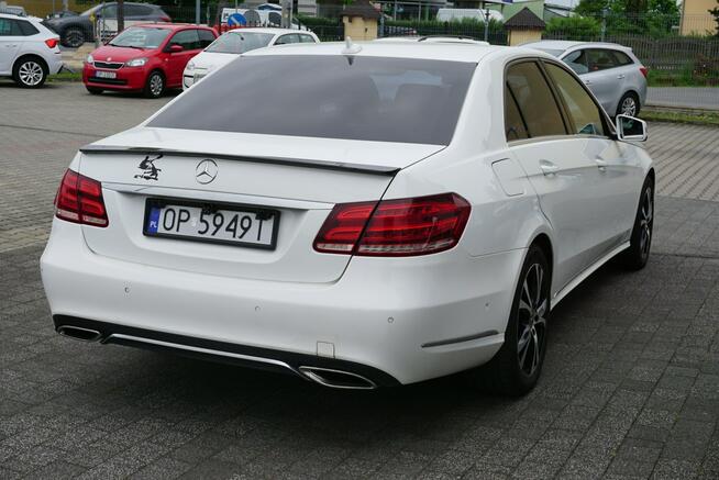 Mercedes E 220 polski salon Opole - zdjęcie 5