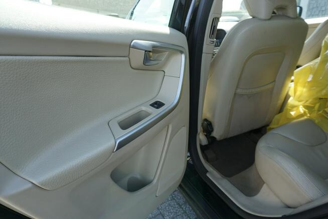 Volvo XC 60 polski salon Opole - zdjęcie 12