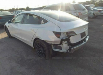 Tesla Model 3 2020, 4x4, uszkodzony tył Słubice - zdjęcie 3