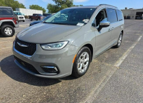 Chrysler Pacifica LIMITED / Benzyna / niski przebieg