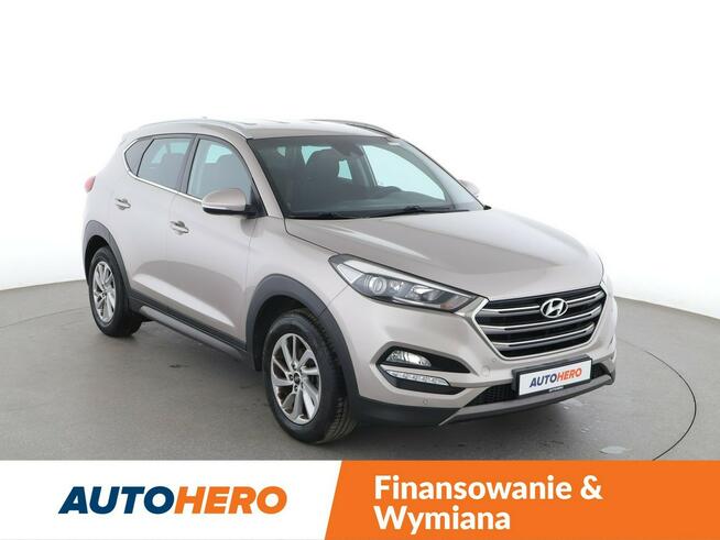Hyundai Tucson klima auto grzane fotele navi bluetooth PDC Warszawa - zdjęcie 10