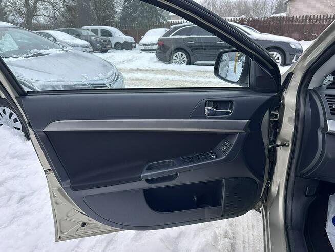 Mitsubishi Lancer 1.5 benzyna/Bogata wersja/Zamiana/Kredyt/ Warszawa - zdjęcie 10