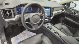 Volvo V60 2.0 B4 B Plus Dark ! Z Polskiego Salonu ! Faktura VAT ! Warszawa - zdjęcie 9