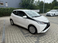 Toyota Aygo 1,0 69KM  Klimatyzacja  Kamera  Navi Orzech - zdjęcie 4
