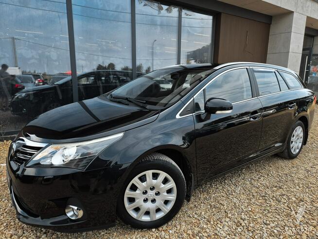 Avensis 1.8 benzyna Sol 147km KAMERA hak NAVI serwis BEZYWPADEK 2013 Tychy - zdjęcie 2