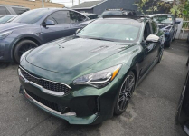 Kia Stinger Najwyższa wersja wyposażenia GT2 / AWD / niski przebieg