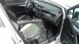 Toyota Avensis Sadlno - zdjęcie 7