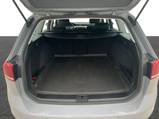Volkswagen Passat 1.5 TSI EVO Business DSG Kombi Warszawa - zdjęcie 11