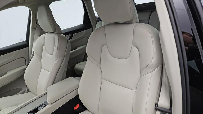 Volvo XC 60 B4 D Plus Bright aut  ! Z Polskiego Salonu ! Faktura Vat ! Warszawa - zdjęcie 11