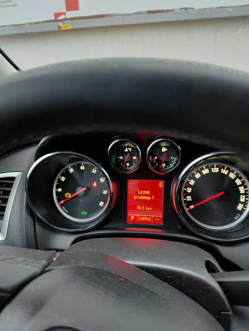 Sprzedam Opla Astrę J , automat , benzyna + gaz 1,6 , 115km Płock - zdjęcie 3