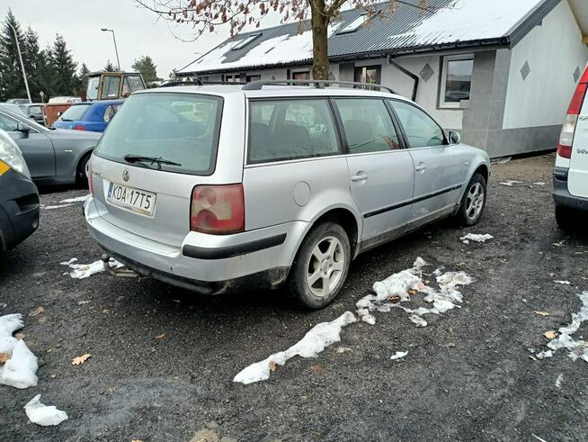 Volkswagen Passat 1.9TDI 130 km 03r Automat Tarnów - zdjęcie 3